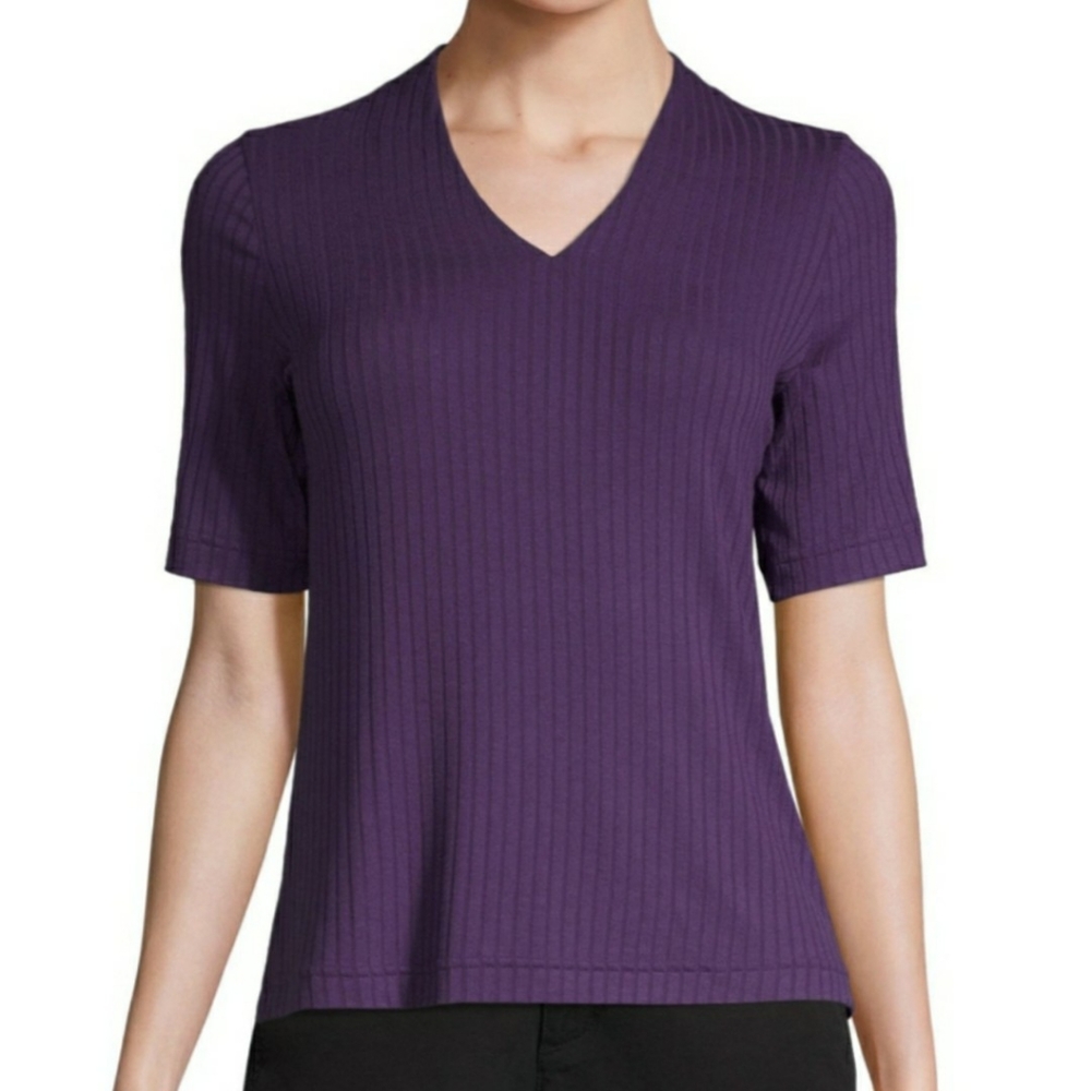 🆕️➕Worthington 💜 Short Sleeve V neck Top